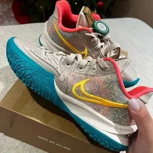 Men’s Shoe Size 5.5 BRAND NEW Nike Kyrie 4 N7 natural/yellow/teal Nike | Shoes | Mens Shoe Size 55 Brand New Nike Kyrie 4 N7  main image 2